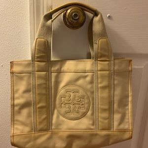 EUC Tory burch purse